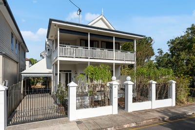 /international/au/42-rosina-street-kangaroo-point-qld-152621832/