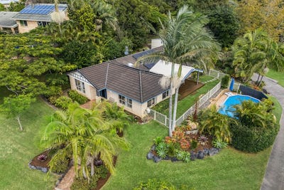 /international/au/8-sea-breeze-place-boambee-east-nsw-148025588/