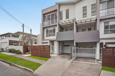 /international/au/4-1-elder-entrance-burleigh-heads-qld-152496796/