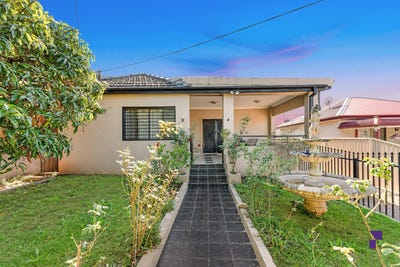 /international/au/31-pelman-avenue-greenacre-nsw-151360700/
