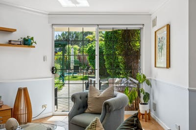 /international/au/8-6-stuart-street-mosman-park-wa-152347804/