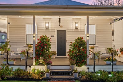 /international/au/56-long-street-rangeville-qld-151584868/