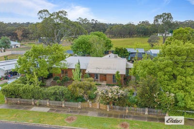 /international/au/21-william-street-stawell-vic-152652344/