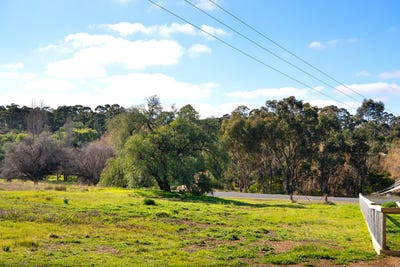 /international/au/44-castlemaine-road-maldon-vic-204609940/