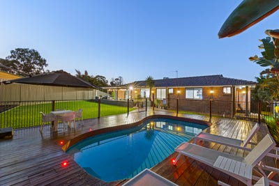 /international/au/8-lexington-drive-worongary-qld-150863228/