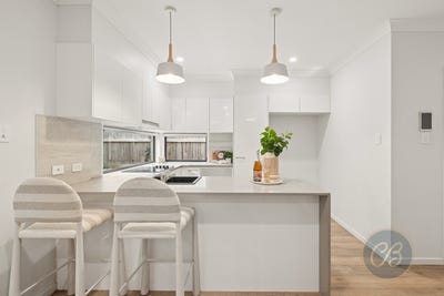 /international/au/8-122-soames-street-everton-park-qld-151120144/