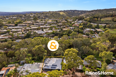 /international/au/15-rudge-close-happy-valley-sa-151105292/