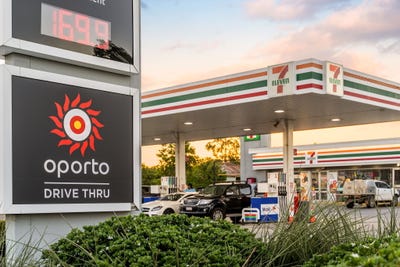 /international/au/7-eleven-oporto-357-brisbane-street-west-ipswich-qld-505072656/