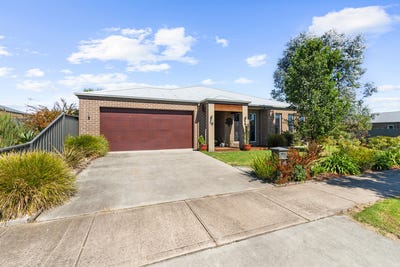 /international/au/10-hillcrest-drive-maffra-vic-150798752/