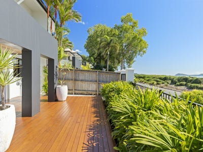 /international/au/12-5-7-arlington-esplanade-clifton-beach-qld-151239368/