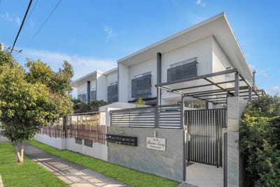 /international/au/4-21-manson-parade-yeronga-qld-148703152/