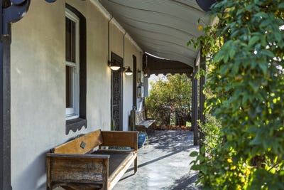 /international/au/42-douro-street-mudgee-nsw-151883796/