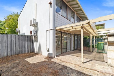 /international/au/12-41-mill-point-road-south-perth-wa-150645660/