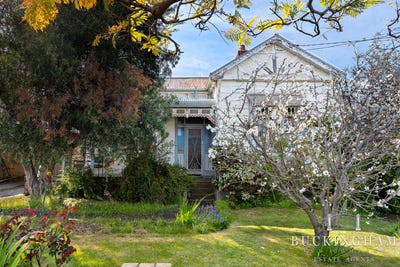 /international/au/39-robb-street-essendon-vic-152646772/