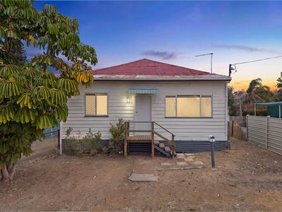/international/au/8-gordon-street-mount-morgan-qld-152539476/