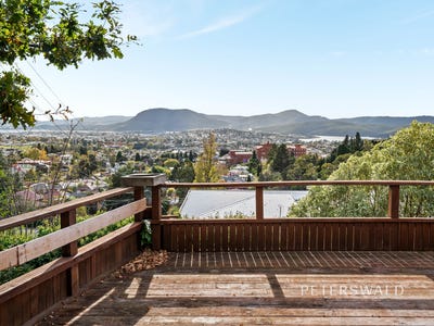 /international/au/17-benjafield-terrace-mount-stuart-tas-151178348/