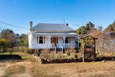 /international/au/4-templeton-street-guildford-vic-148449208/