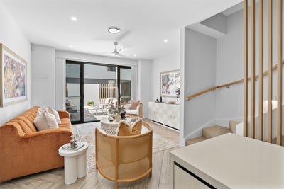 /international/au/5613-harbourview-drive-hope-island-qld-151433188/