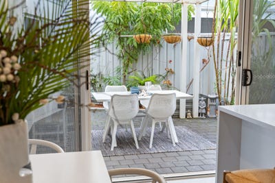 /international/au/60c-garling-street-willagee-wa-151608548/
