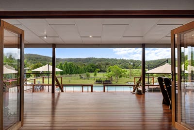 /international/au/325-petrie-creek-rd-rosemount-qld-150060816/