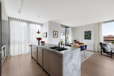 /international/au/302-8c-pymble-avenue-pymble-nsw-151335616/