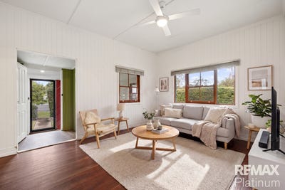 /international/au/15-leichhardt-street-woodford-qld-151620436/