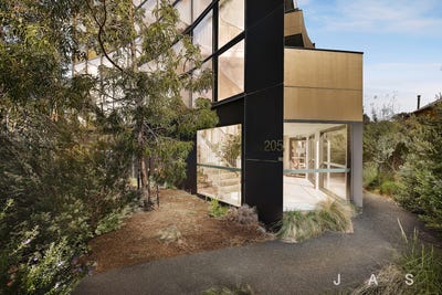 /international/au/306-205-ballarat-road-footscray-vic-152487368/