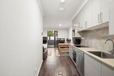 /international/au/8-281-vincent-street-leederville-wa-151398808/