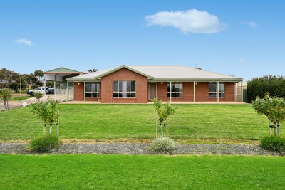 /international/au/8-qualitary-road-merungle-hill-nsw-151626036/