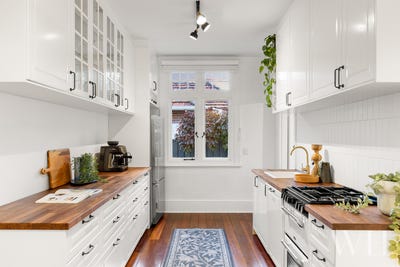 /international/au/86-holland-street-fremantle-wa-151249288/