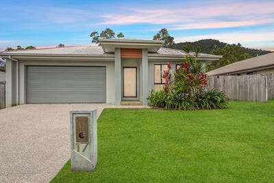 /international/au/17-trader-crescent-cannonvale-qld-151230240/