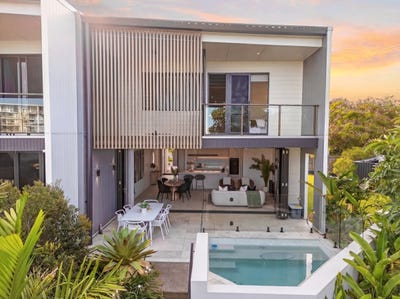 /international/au/7-quay-circuit-newport-qld-150670508/
