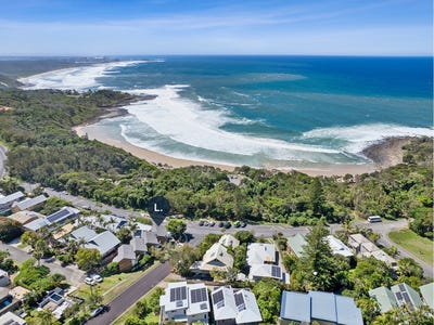 /international/au/4-17-the-crescent-angourie-nsw-150711048/