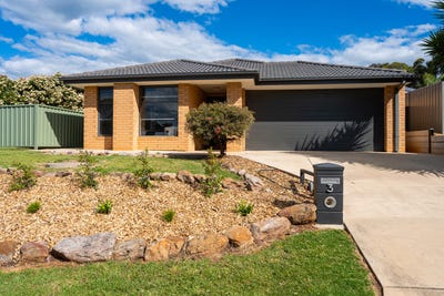 /international/au/3-smiggins-drive-thurgoona-nsw-152548636/