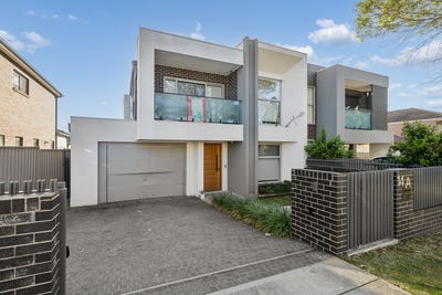 /international/au/14a-warringa-street-yagoona-nsw-152565524/