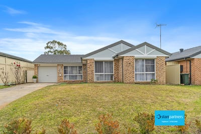 /international/au/61-kellerman-drive-st-helens-park-nsw-148597440/