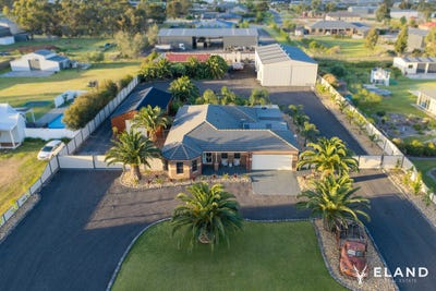 /international/au/15-ruxton-way-hopetoun-park-vic-152723776/