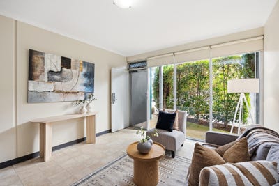 /international/au/9-13-yates-street-mawson-lakes-sa-151400536/