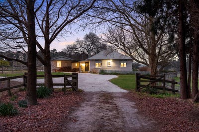 /international/au/247-nowra-road-moss-vale-nsw-700367556/