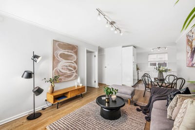 /international/au/1-9-rose-street-glenelg-sa-151319448/