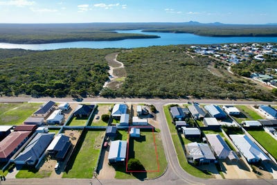 /international/au/27-mcglade-close-bremer-bay-wa-151369100/