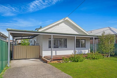 /international/au/26-oxford-street-umina-beach-nsw-148606392/