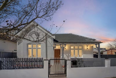 /international/au/7-silver-street-marrickville-nsw-151948228/