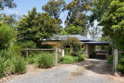 /international/au/68-menzies-road-menzies-creek-vic-151127628/