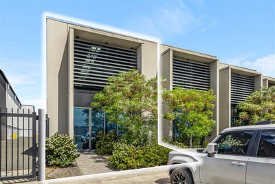/international/au/the-station-81-simcock-avenue-spotswood-vic-505039308/