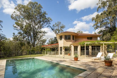 /international/au/107-greentrees-avenue-kenmore-hills-qld-152380404/