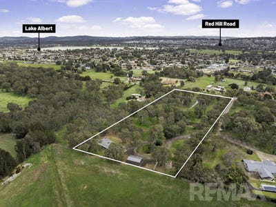 /international/au/8-sycamore-road-lake-albert-nsw-152092556/