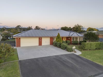 /international/au/201-percival-street-latrobe-tas-150956668/