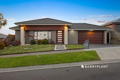 /international/au/10-redleaf-avenue-warragul-vic-151234860/