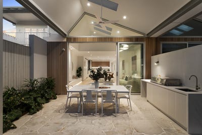 /international/au/24a-oliver-street-freshwater-nsw-150637188/